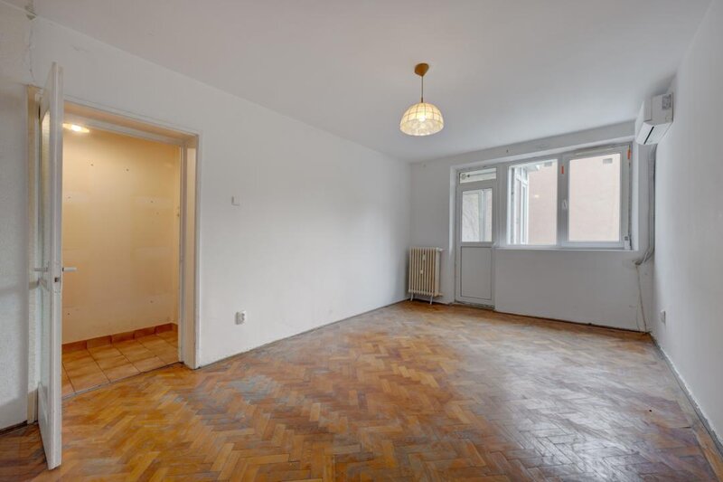Parc IOR, 2 camere, etaj 1, renovabil complet