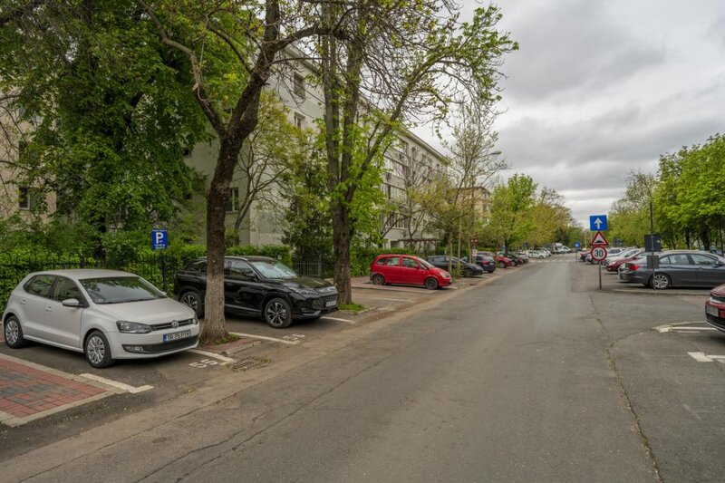 Parc IOR, 2 camere, etaj 1, renovabil complet